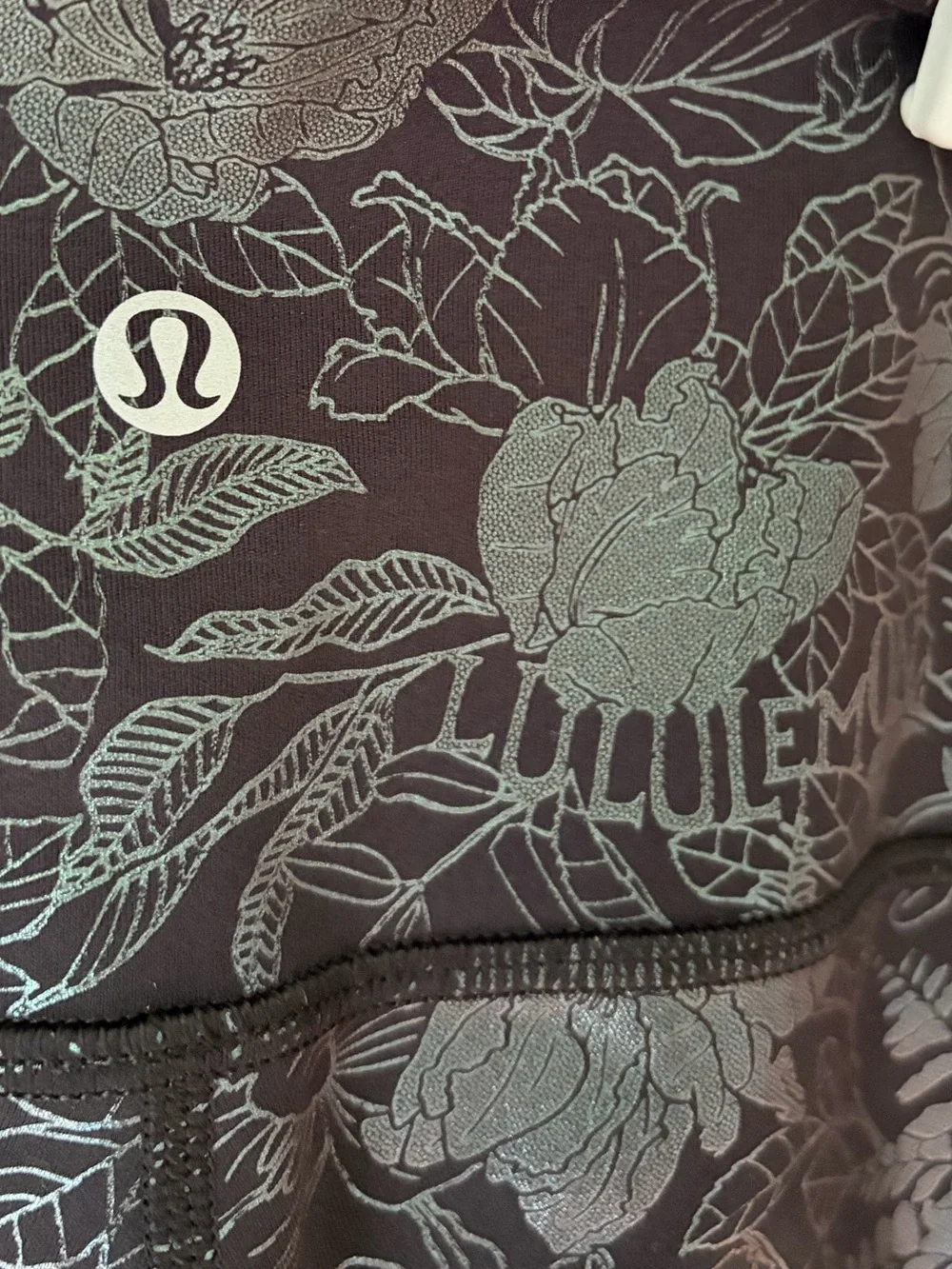 32. Size 2 LULULEMON Special Edition Wunder Train Leggings Black Teal Foil NEW